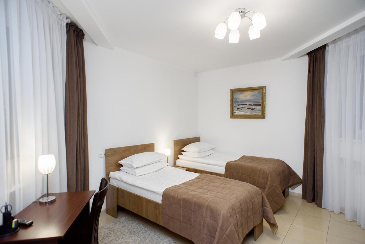 סומי M&M Aparthotel מראה חיצוני תמונה