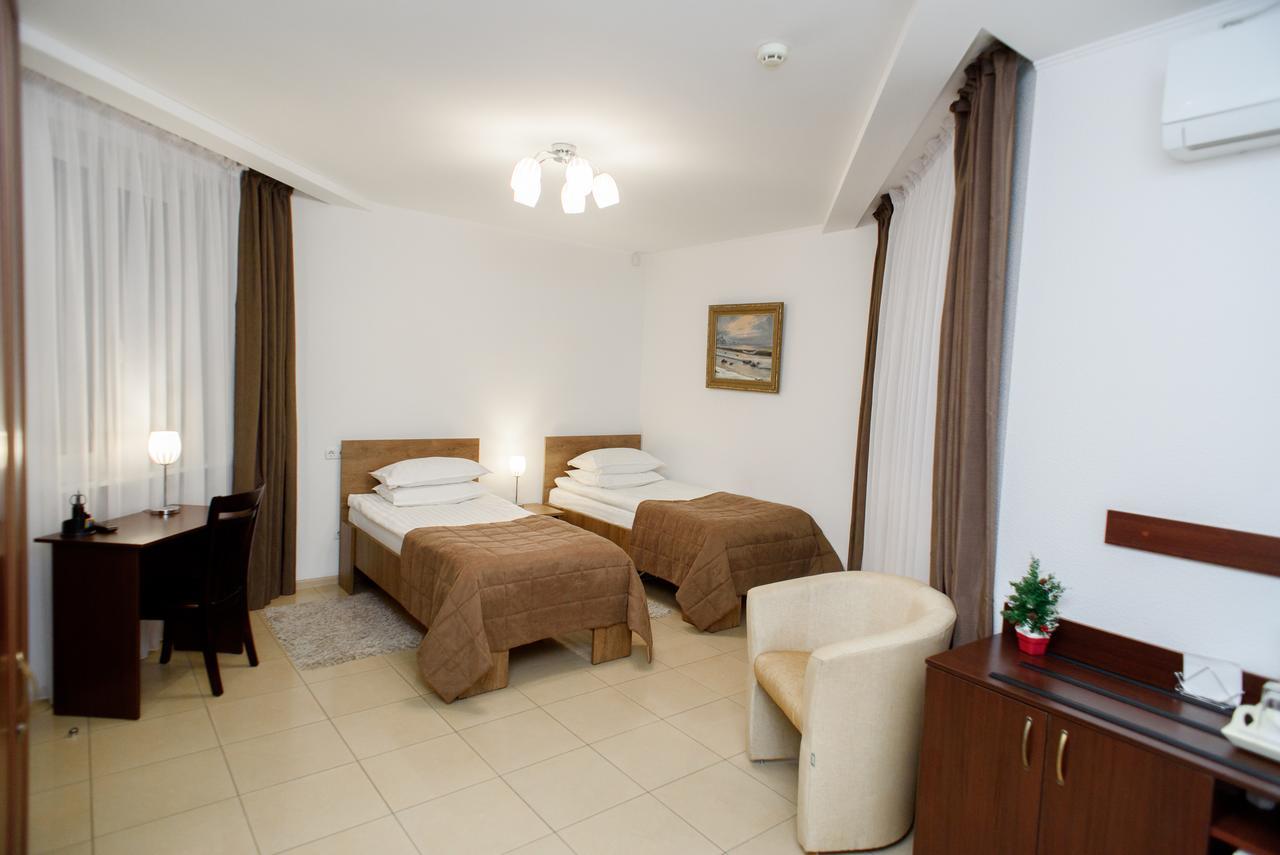 סומי M&M Aparthotel מראה חיצוני תמונה